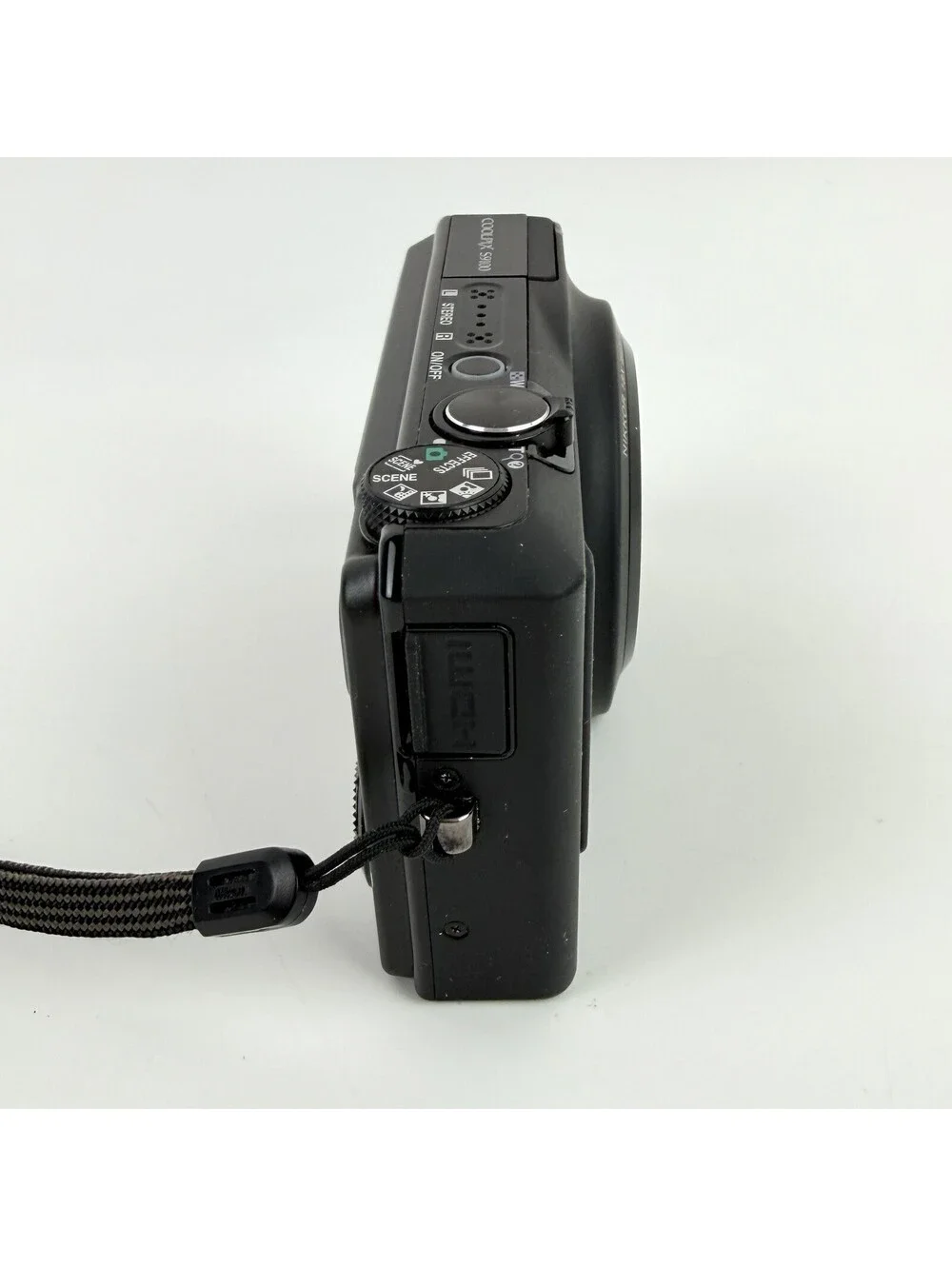 Nikon COOLPIX S9100 12.1MP 18x Optical Zoom Black Digital Camera + Battery + Bag